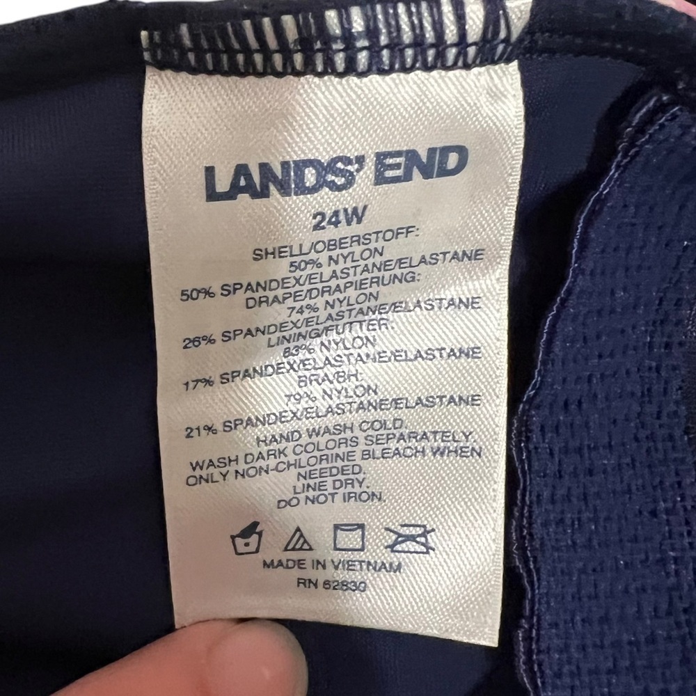 Lands’ End Carmela Leopard One Piece Swimsuit Size 24W - Picture 10 of 11